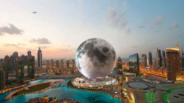 Wizja księżyca w Dubaju