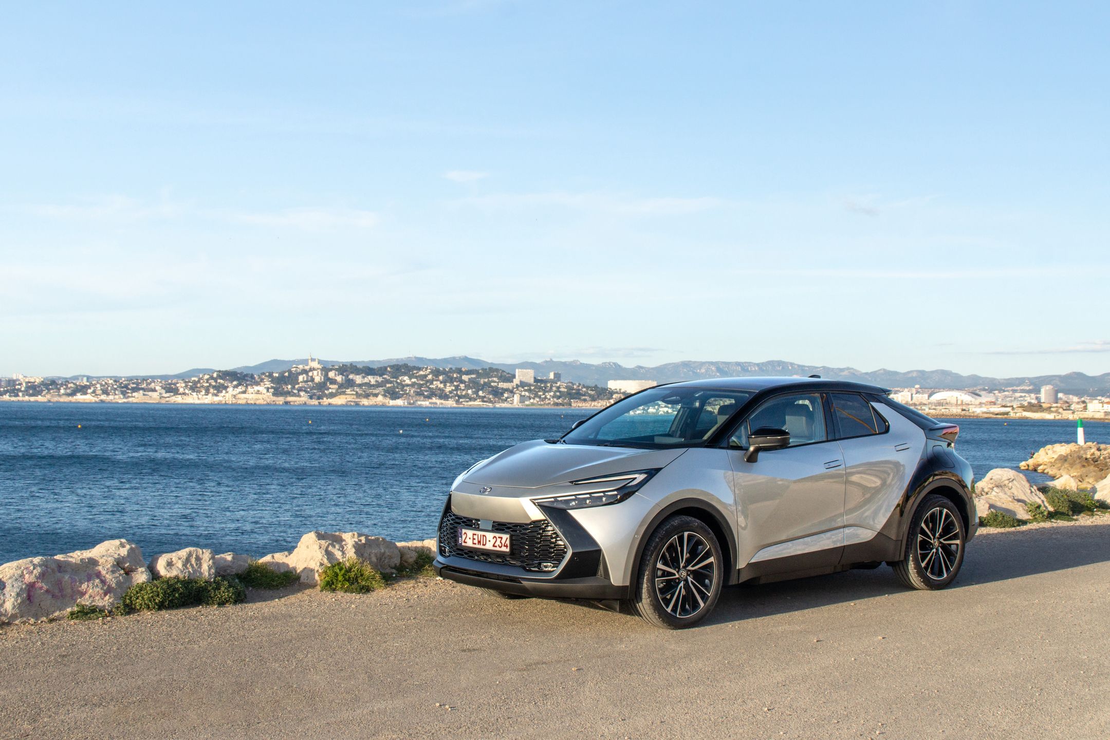 Toyota C-HR PHEV 2024