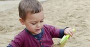 10 zagrożeń, które czyhają na dziecko w piaskownicy
