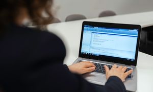 Dał ogłoszenie, przyszło 900 CV. Mówi, że złote czasy się skończyły