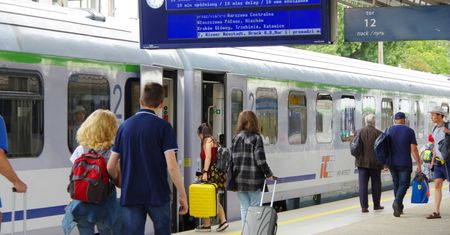 Pięć nowych połączeń na Boże Ciało. Będzie też więcej wagonów