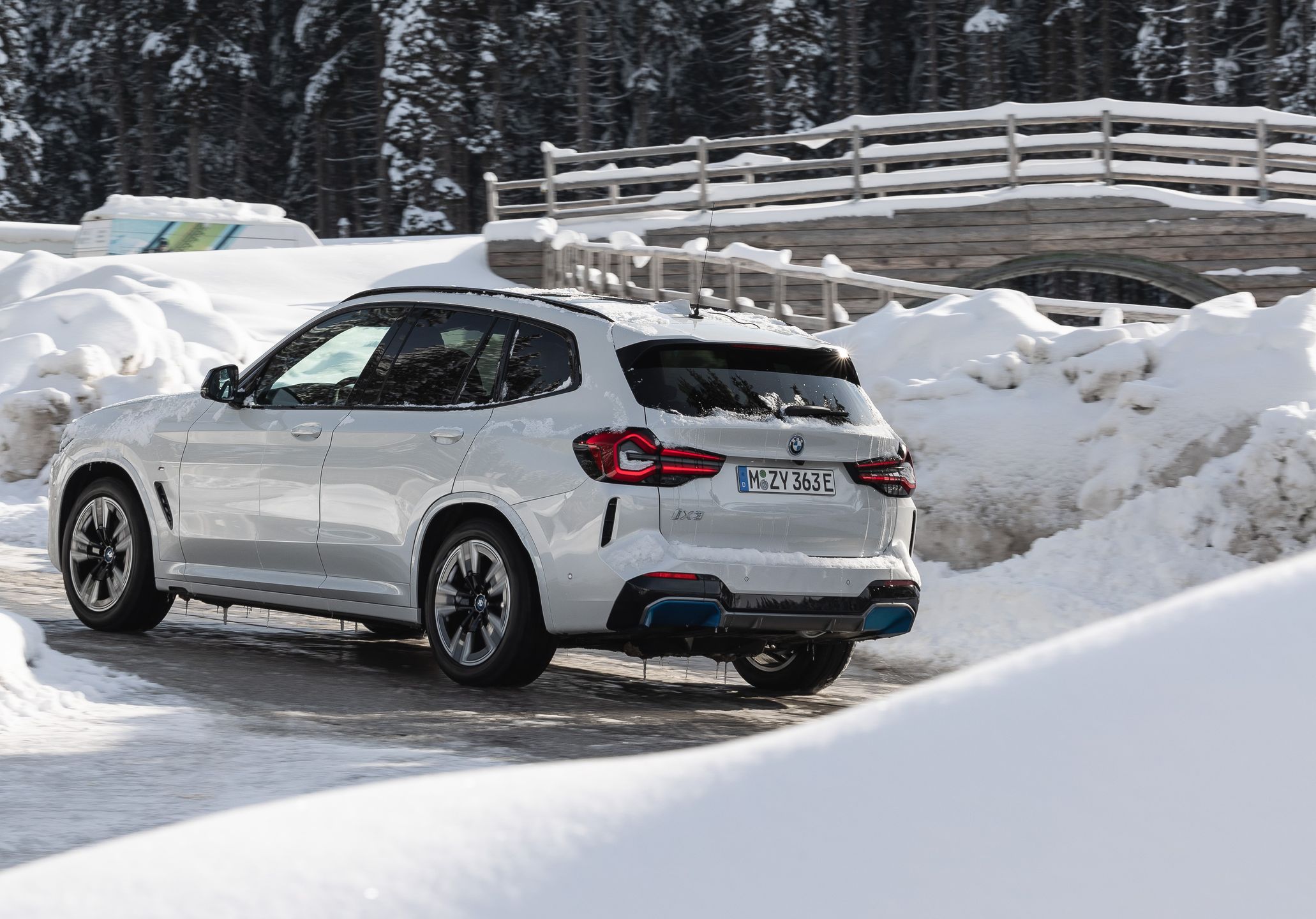 BMW iX3