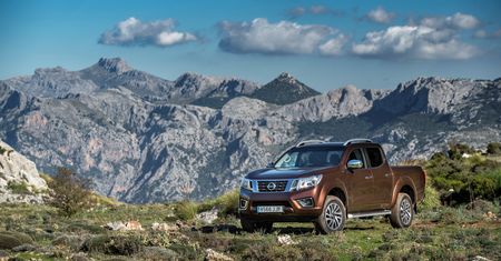 Nowy Nissan NP300 Navara na nowych zdjęciach