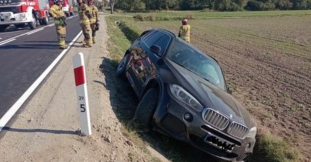 Kobieta źle się poczuła za kierownicą