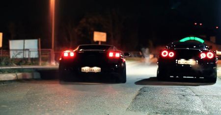 Lamborghini Gallardo (1500 KM) vs Nissan GT-R (1100 KM) - pojedynek na szczycie [wideo]