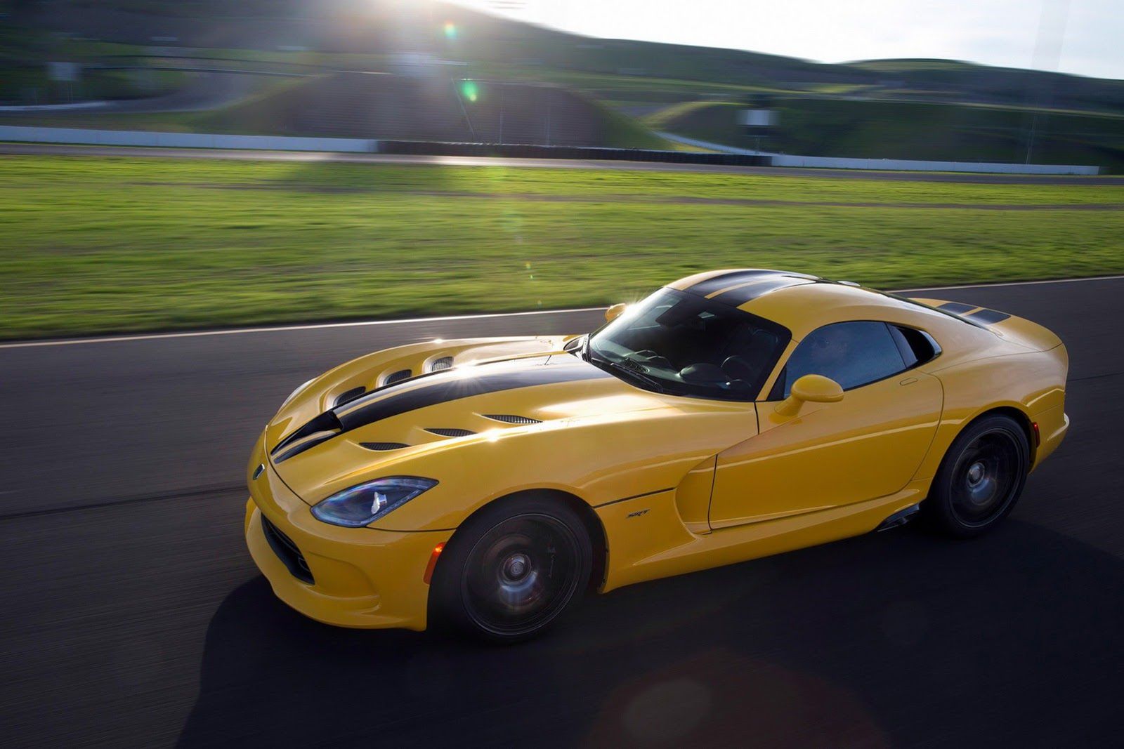 2013 SRT Viper - w żółci, czerwieni, czerni i niebieskim [aktualizacja] 54