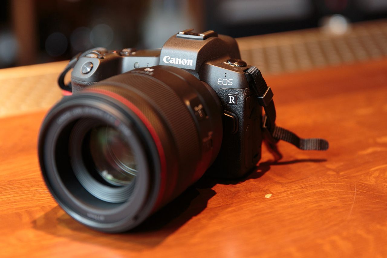 Canon EOS R z obiektywem Canon RF 50 mm f/1.2 L