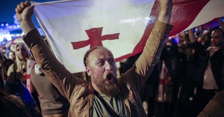 Masa demonstrujących w stolicy Gruzji. "Największy protest w historii"