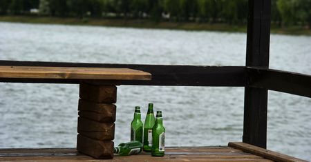 "Musiała wypić ok. 3 litry wódki". 15-latka leżała na pomoście