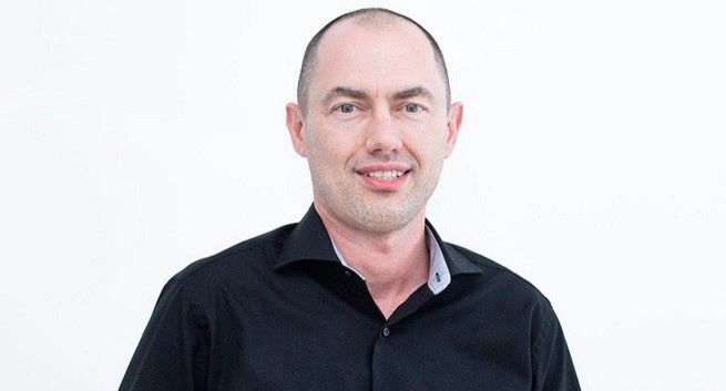 Grzegorz Roszkowski w dziale strategii K2 Precise