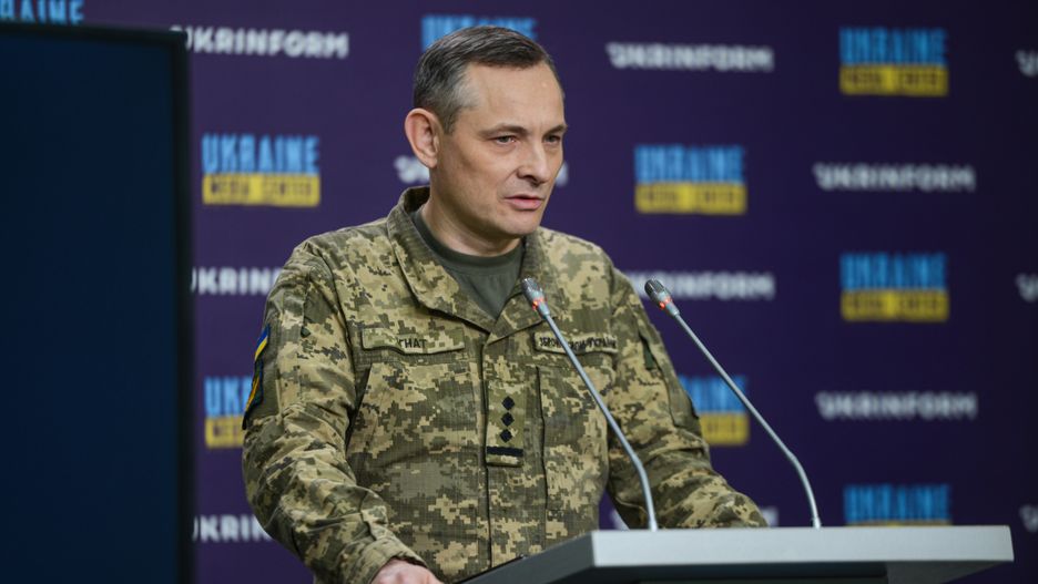 KYIV, UKRAINE - NOVEMBER 21, 2022 - Ukrainian Air Force Command spokesperson Yurii Ihnat briefs the press on the consequences of Russia's missile strikes on Ukraine and the work of the Air Force at the Ukraine-Ukrinform Media Center, Kyiv, capital of Ukraine. (Photo credit should read Evgen Kotenko / Ukrinform/Future Publishing via Getty Images)