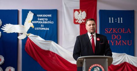 Czarnek: to ważne, aby w młodych ludziach kształtować szacunek dla naszej historii