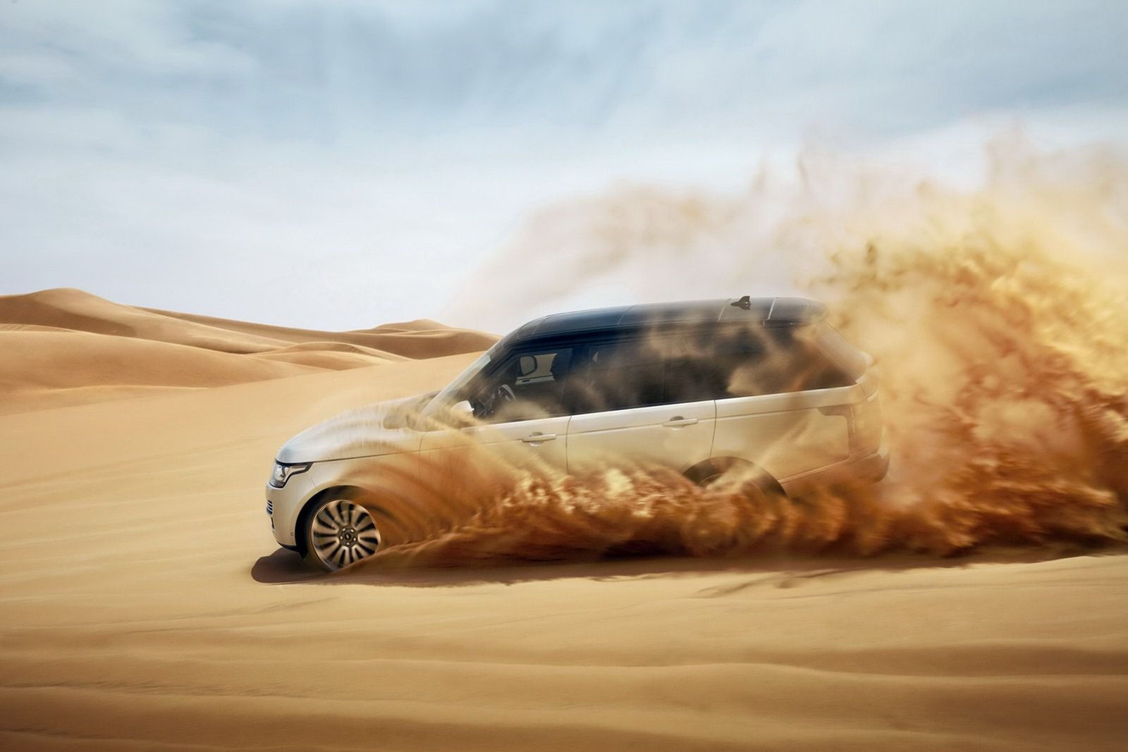 Nowy Ranger Rover (2013) w obszernej galerii 53