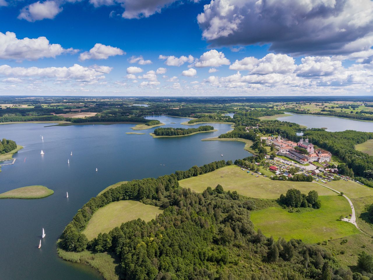 Kolejny bon turystyczny rusza niebawem. Na jaką dopłatę do wakacji można liczyć?