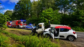 Wypadek na DW-193 między Studźcami a Margoninem. Jedna osoba w szpitalu