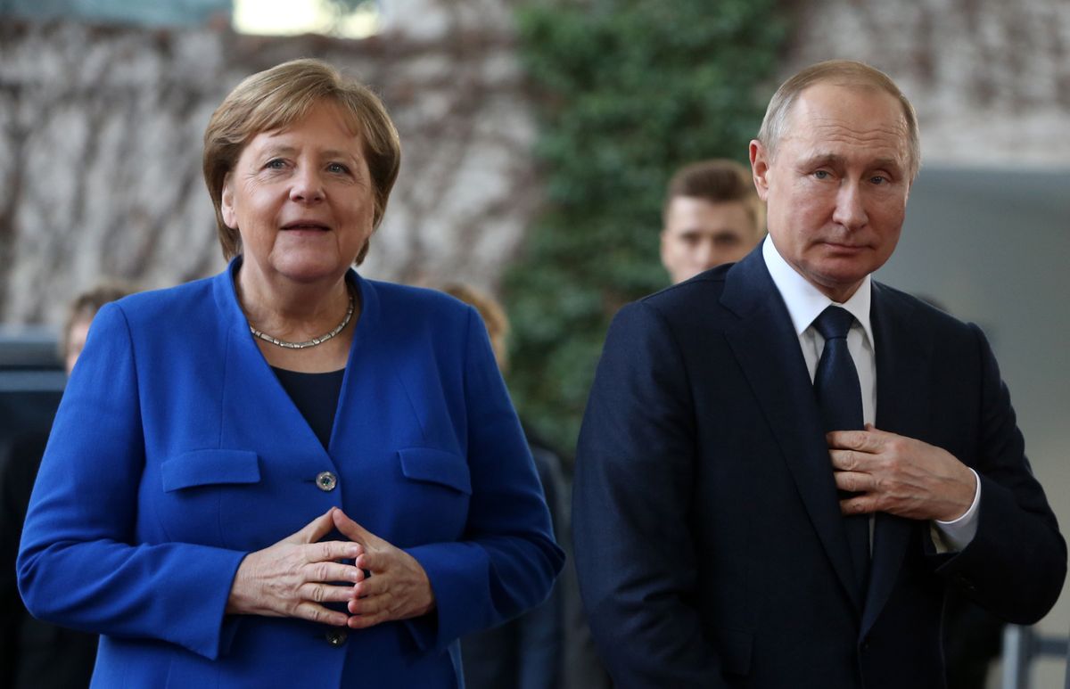 Merkel będzie mediować między Ukrainą a Rosją? "Putin musi być traktowany poważnie" 