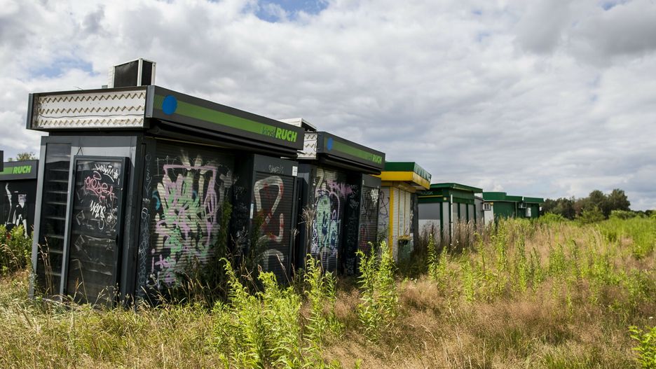 Cmentarzysko kiosków pod Łodzią.