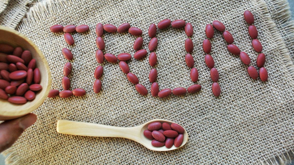 Transferyna jest białkiem transportującym, „przenośnikiem” żelaza we krwi