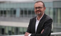 Redaktor naczelny „Faktu” przeprasza za okładkę ze śmiertelnie ranną dziewczynką. „Zrobiliśmy błąd”