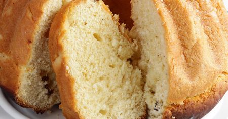 To najlepsza babka wielkanocna, bo jest mięciutka i nie zatyka. Przepis mam od koleżanki z Wiednia
