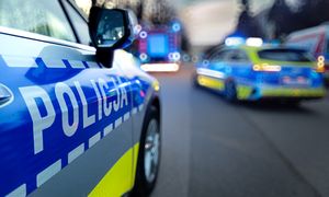 Uciekał przed policją. Wyrzucił sejf z gotówką. Ogromna kwota