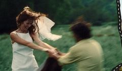 Mitsubishi w reklamach składa hołd relacjom międzyludzkim