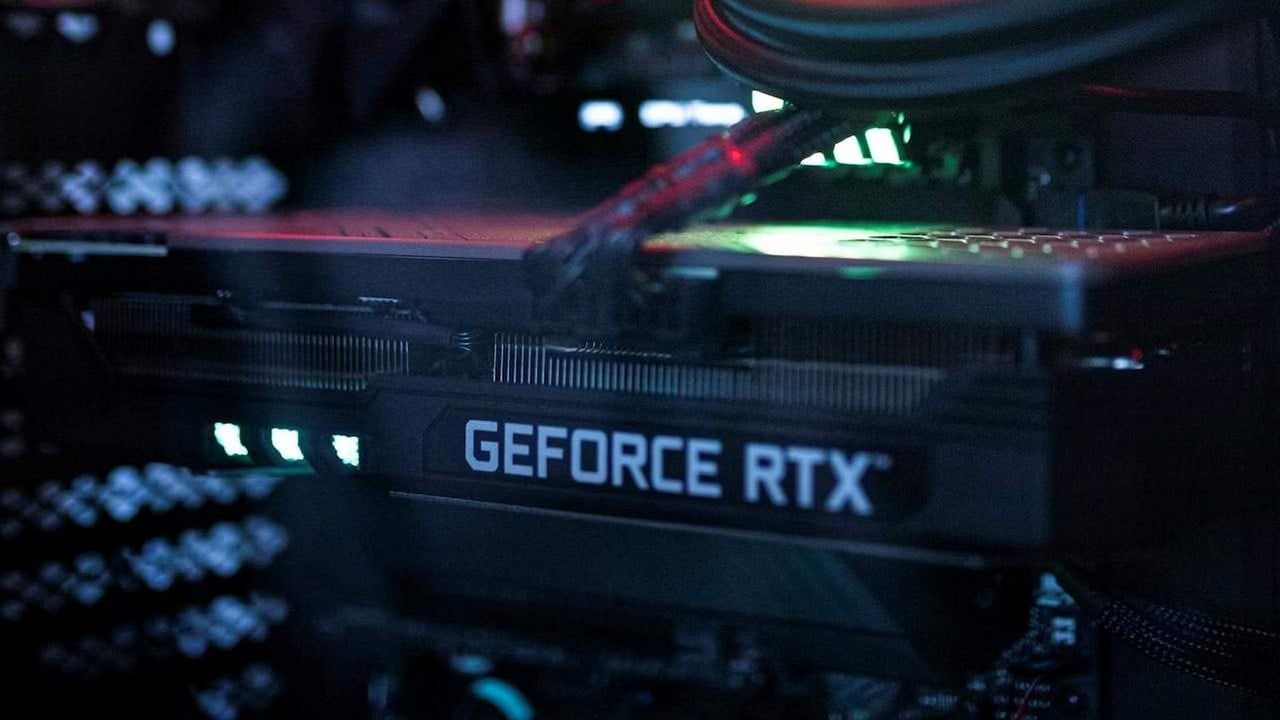 „Kto jeszcze przeżył piekło złącza?”. Spalony RTX 4090 działał do samego końca