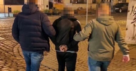 Zapukali o godz. 6. Nie pomogła zmiana nazwiska