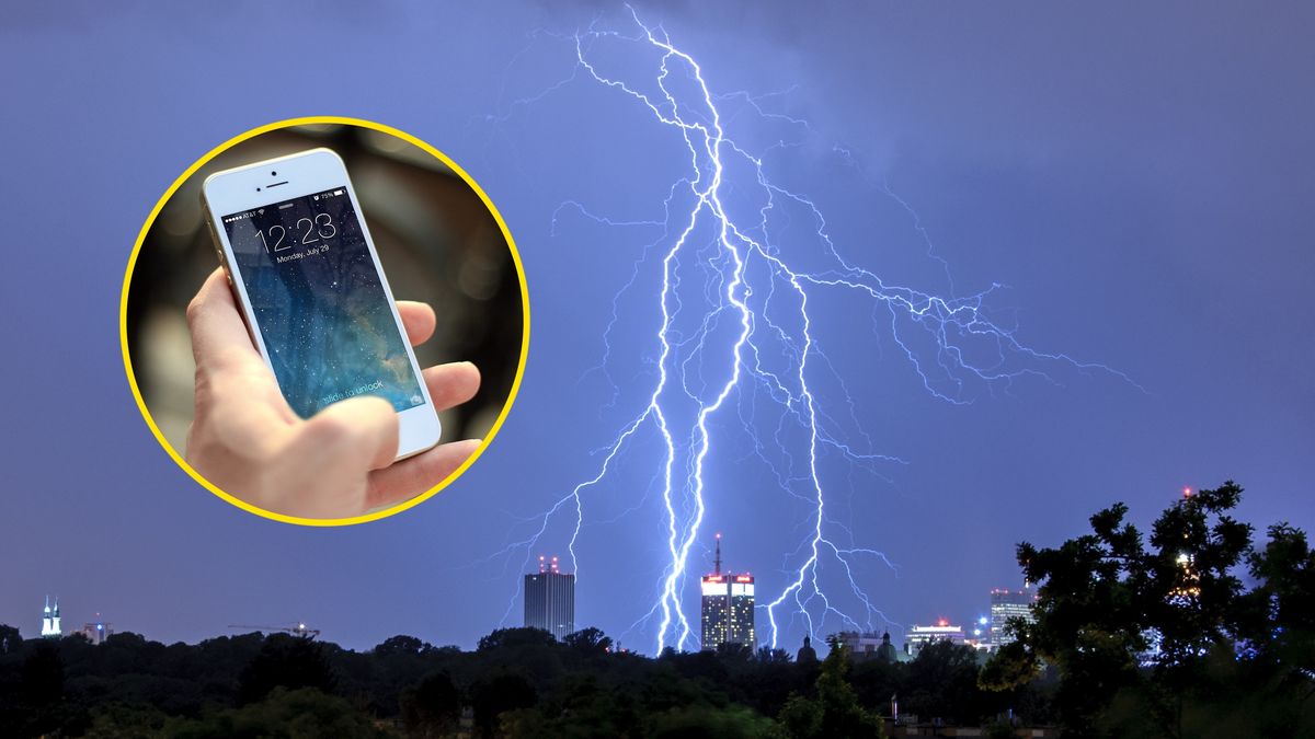Telefon podczas burzy - zdjęcie ilustracyjne.
