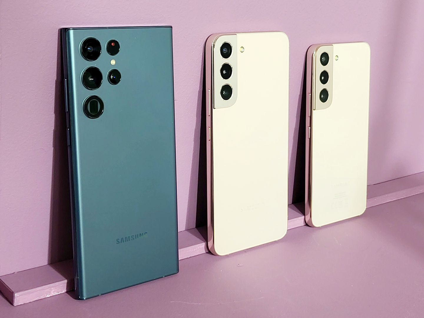 Dlaczego Samsung Galaxy S22 i S22+ wyglądają lepiej niż S22 Ultra? 5