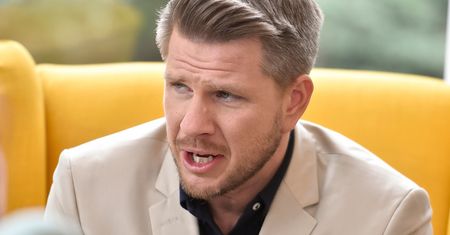 Arcykapłanka steruje karierą Filipa Chajzera? Niepokojące fakty wyszły na jaw