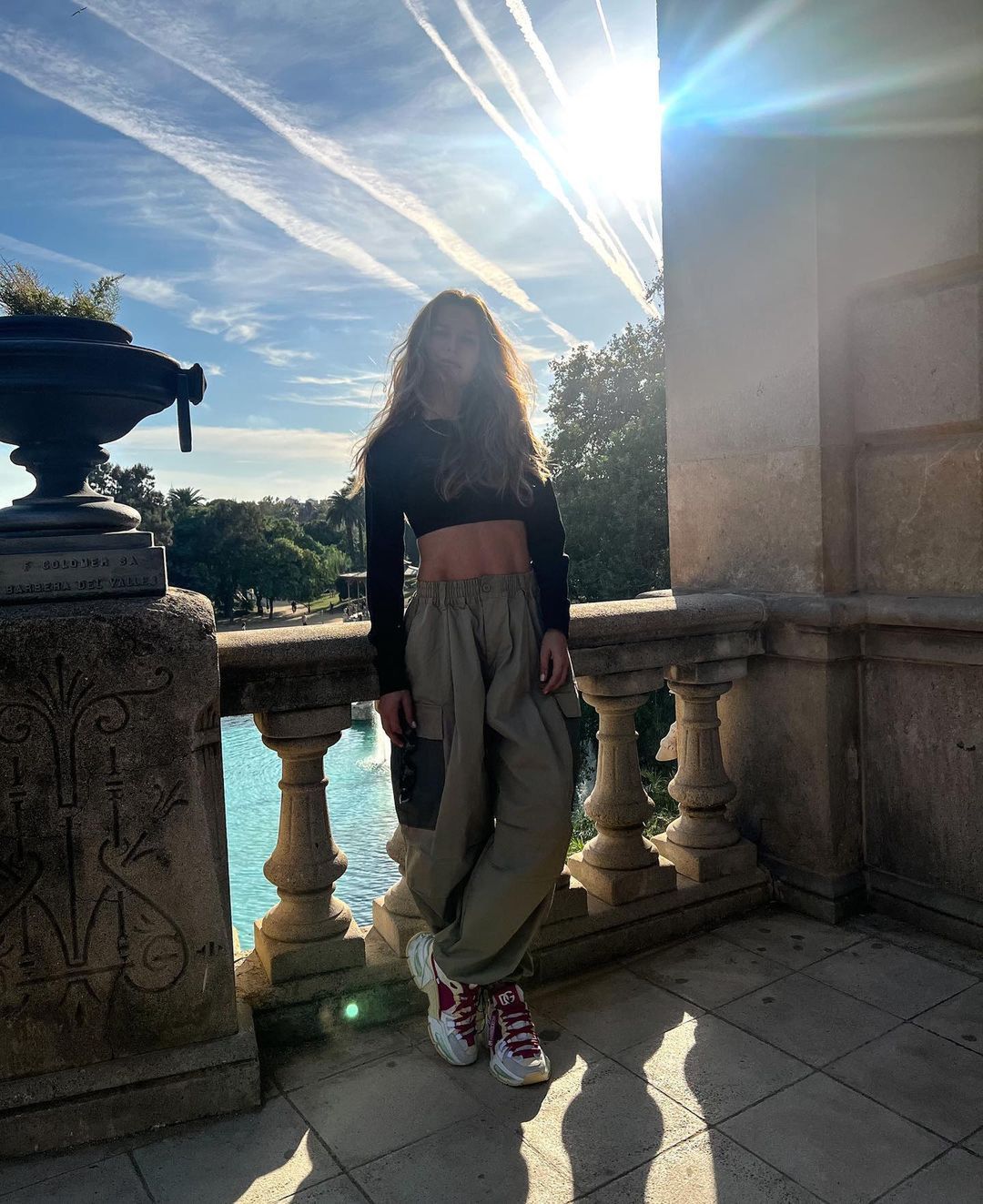 Anna Lewandowska w spodniach khakiInstagram/annalewandowska