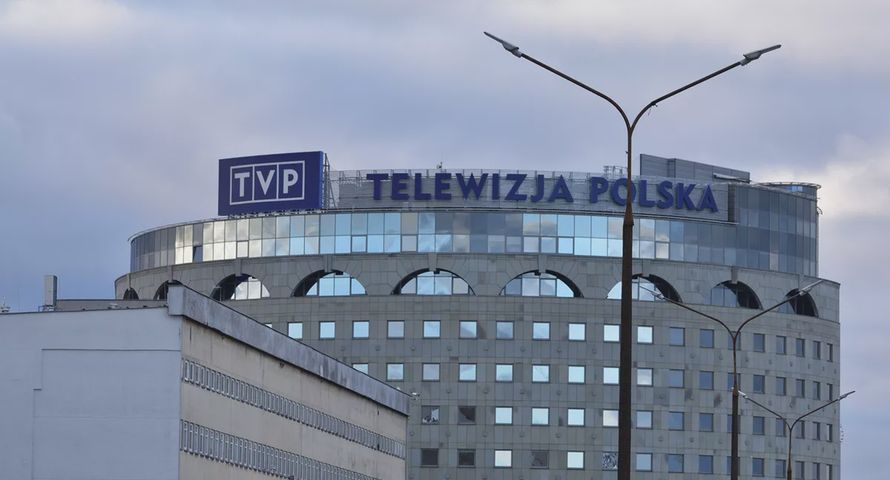 Bez przelewów od państwa byłaby mega strata. W TVP koszty znów w górę
