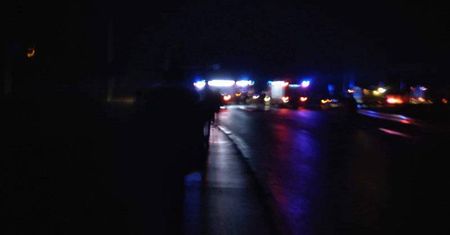 Tragiczny wypadek na obwodnicy Chodla. Nie żyje potrącony mężczyzna