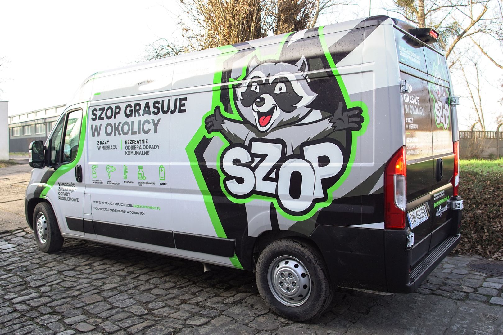 szop zbiórka odpadów odpady śmieci