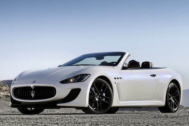 Maserati GranCabrio MC - wściekłe cabrio [Paryż 2012]