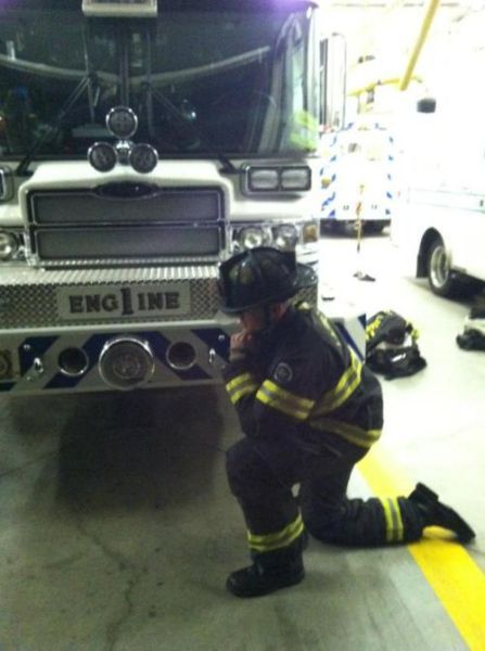 Tebowing - nowe facebookowe szaleństwo 34