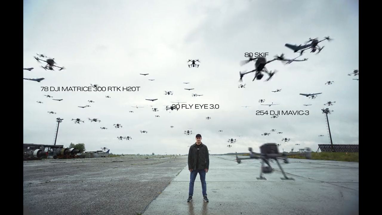 Wizualizacja dronów ufundowanych w ramach inicjatywy "Army of Drones".
