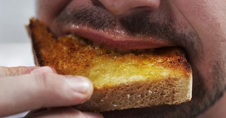 Zauważyłeś po jedzeniu? Tak może objawiać się cukrzyca