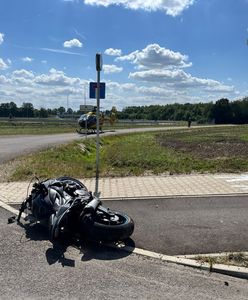 11-latek jechał na rowerze. Znalazł się pod motocyklem