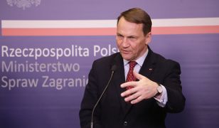 Incydent na konferencji. Sikorski kontra TV Republika