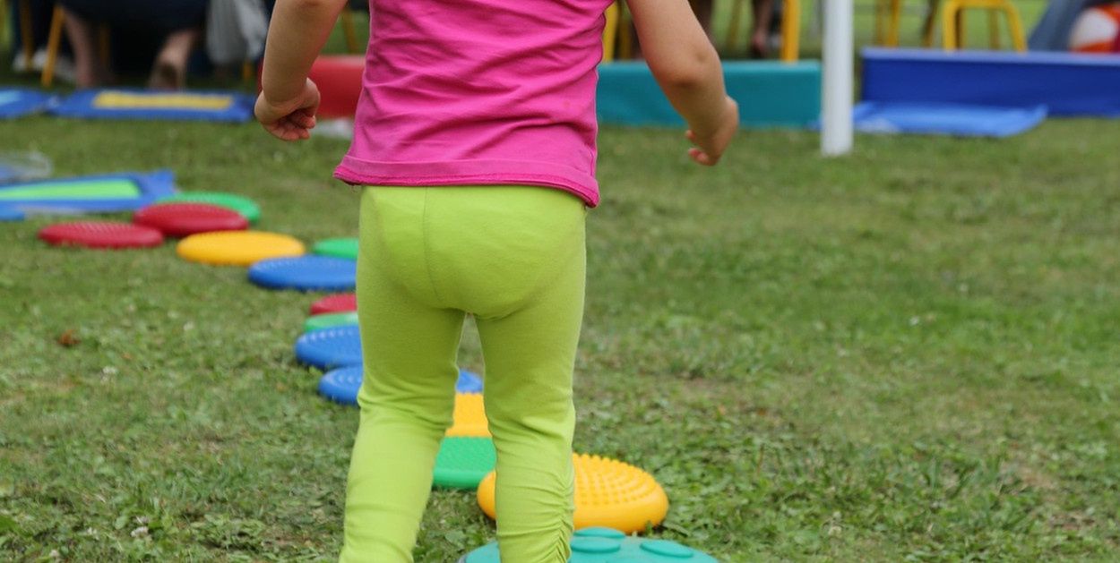 Pułtusk: Dzieci dostaną nowy, kolorowy plac zabaw