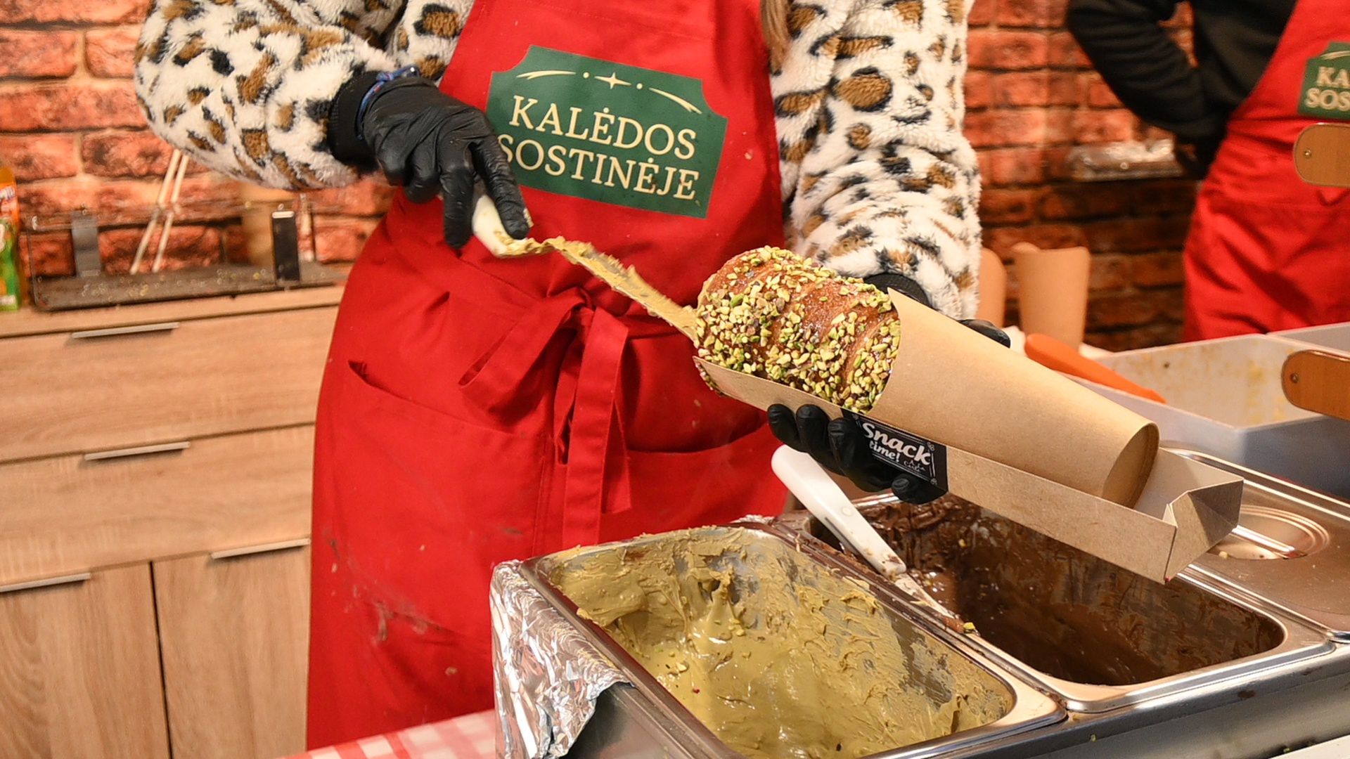 Kołacze z nadzieniem pistacjowym