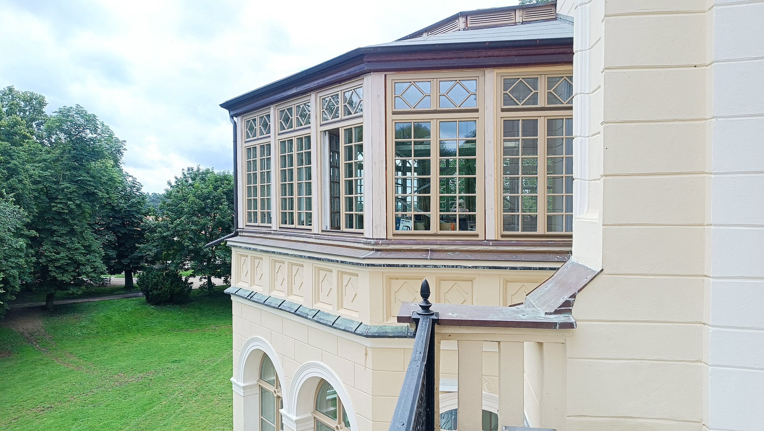 Widok na oranżerię