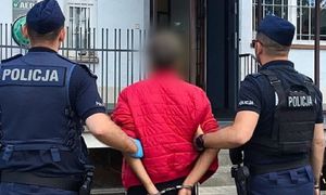 Telefon o bombie przed odlotem. 67-latek usłyszał zarzut