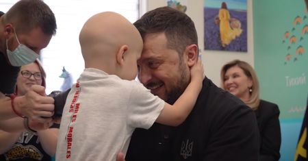 Wyjątkowe nagranie ze szpitala. Zełenski w nowej roli