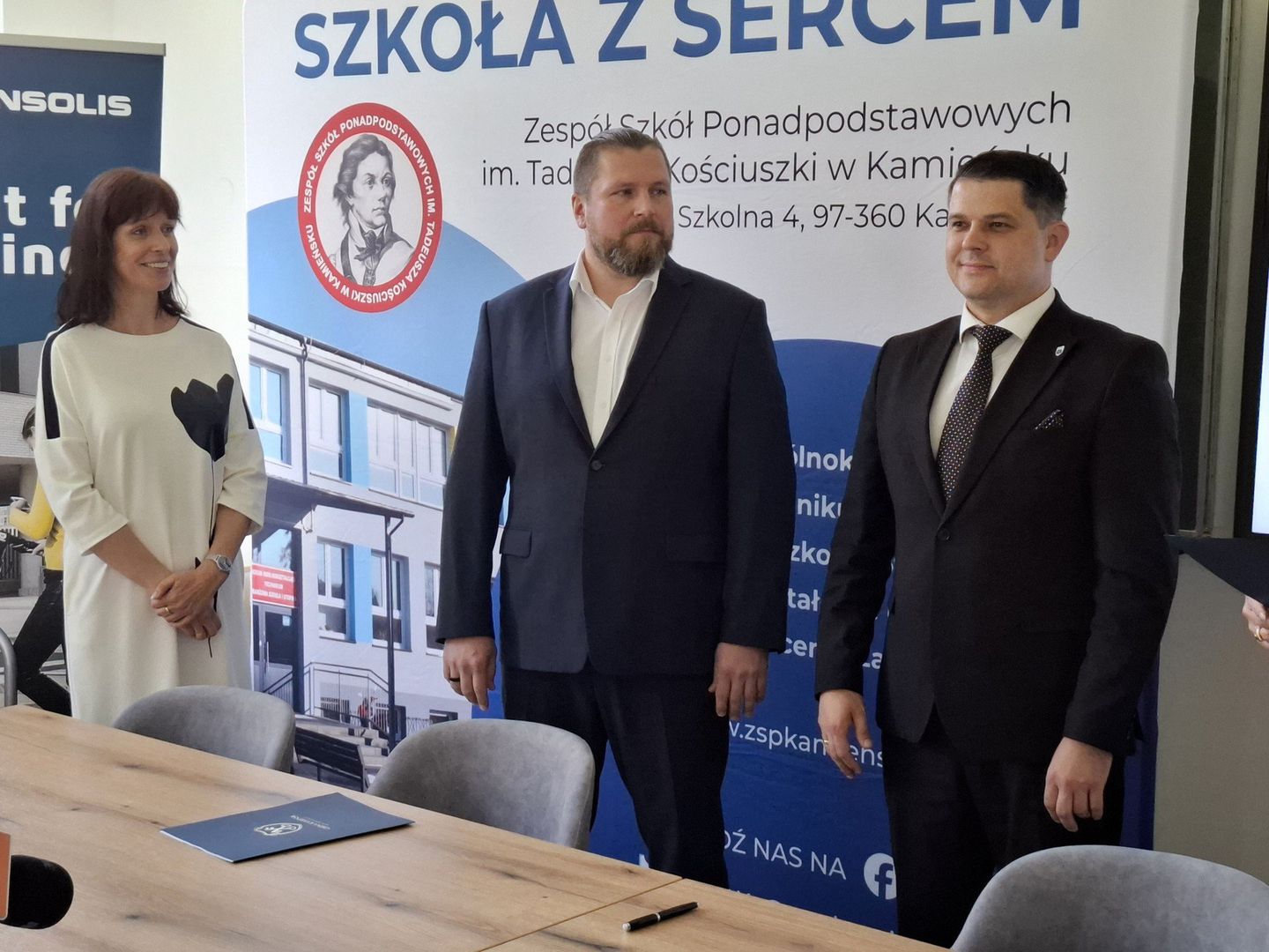W Kamieńsku została podpisana umowa o współpracy między ZSP a firmą Consolis Polska sp. z o.o.