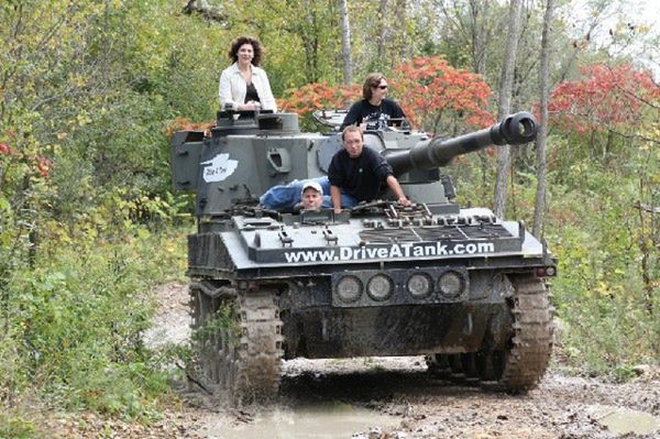 Drive a tank, czyli szalona przejażdżka czołgiem dla każdego [wideo] 2
