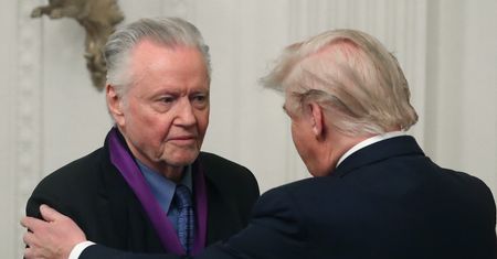 Jon Voight chce "uratować Hollywood". Przekonał Trumpa do planu