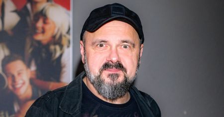25-letni syn Jakubika jest gwiazdą serialu. Są podobni?